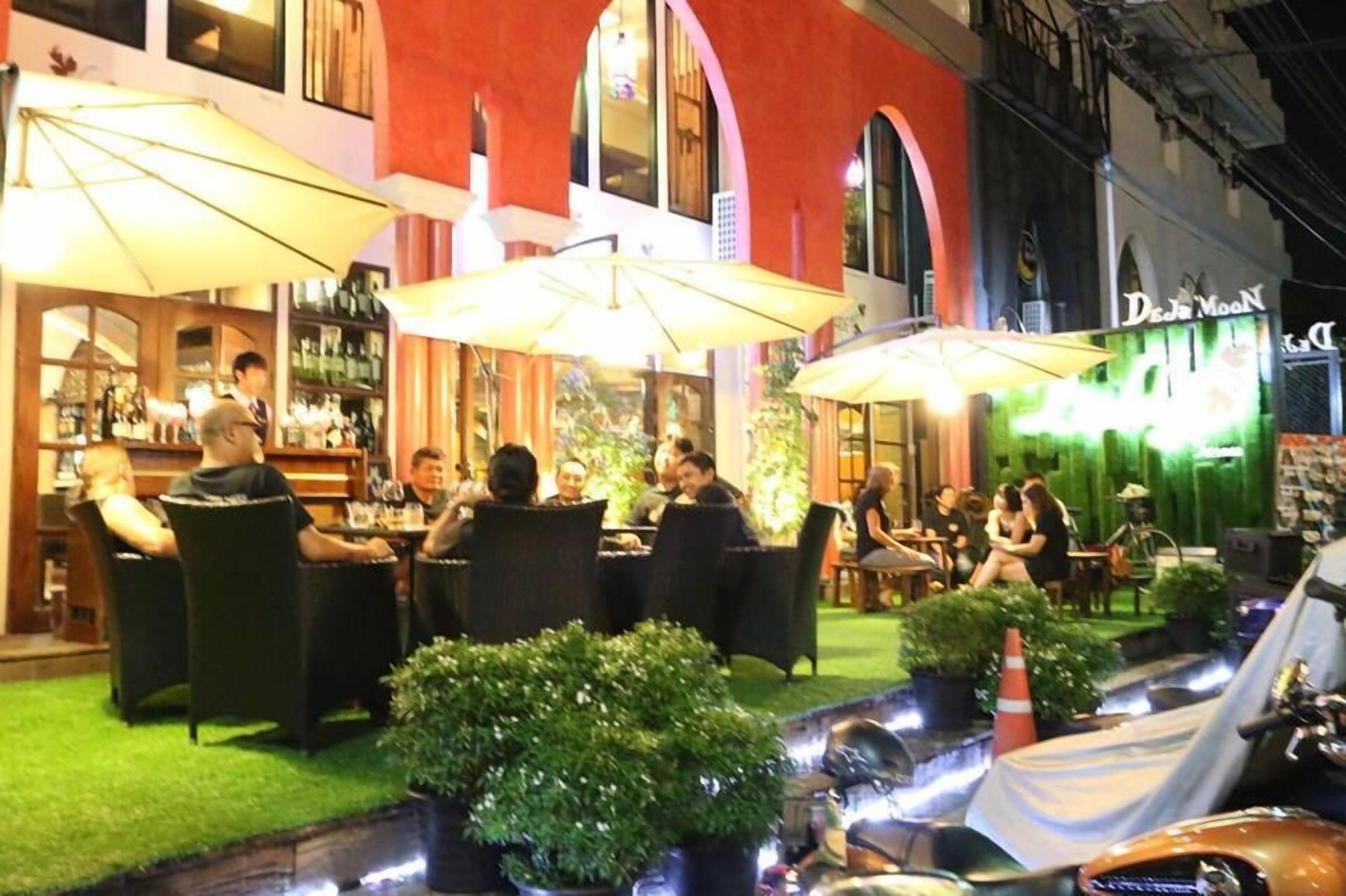 Vulcano Hotel Chiang Mai — Photos 1